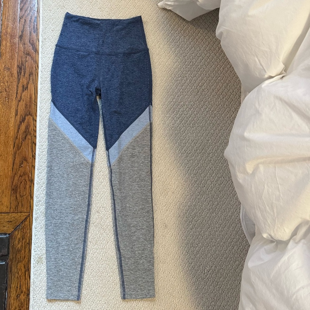 Beyond Yoga Blue and Gray Leggings XS